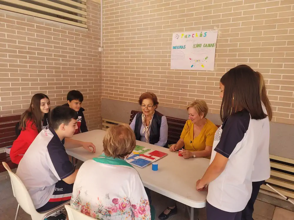 Uniendo Generaciones: Tecnología con Corazón